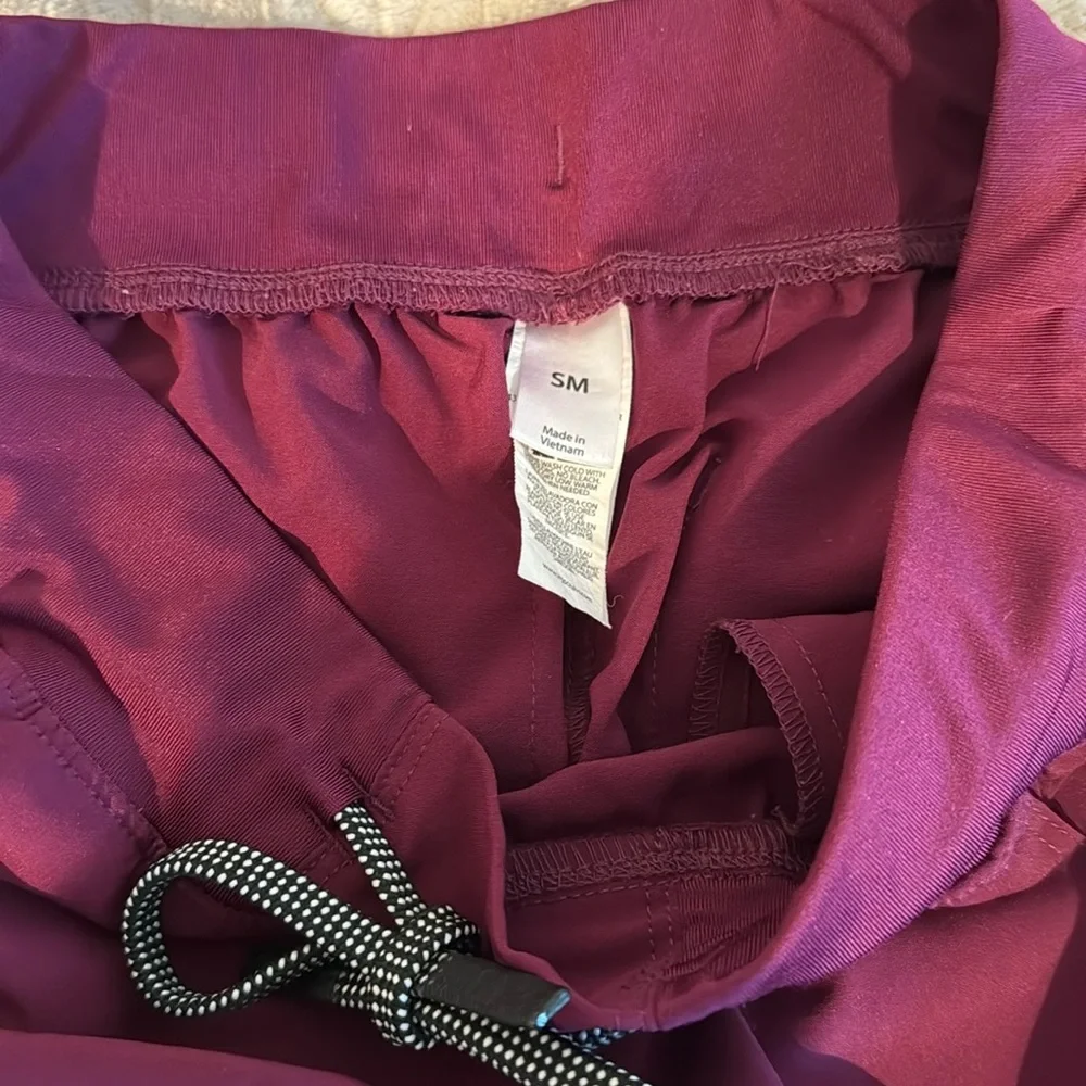 Epic by IRG scrub set in wine merlot/ maroon color. - Picture 4 of 4